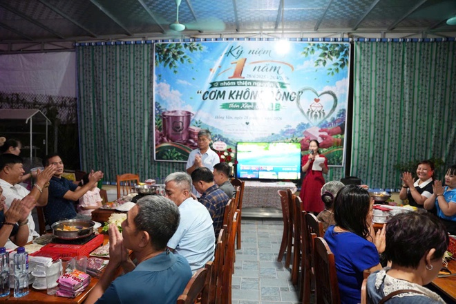 Nhóm thiện nguyện “Cơm không đồng” thôn Xâm Động, xã Hồng Vân lan tỏa yêu thương- Ảnh 8.