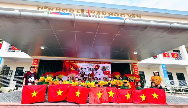 Trường Tiểu học Ninh Sở tổ chức chuỗi hoạt động Nhân dịp kỷ niệm 51 năm Ngày Giải phóng miền Nam, thống nhất đất nước- Ảnh 9.