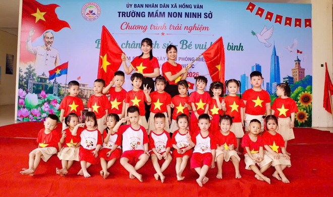 Chương trình trải nghiệm "Bước chân lịch sử - Bé vui hòa bình" ở trường mầm non Ninh Sở- Ảnh 4.