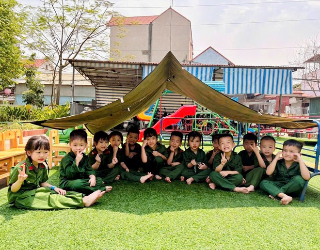 Chương trình trải nghiệm "Bước chân lịch sử - Bé vui hòa bình" ở trường mầm non Ninh Sở- Ảnh 5.