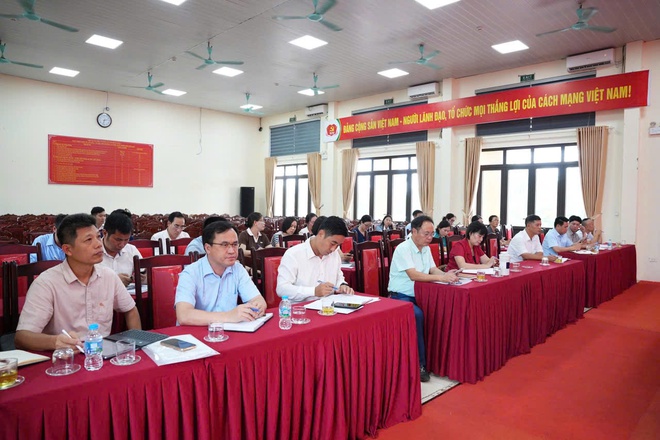 Đảng ủy xã Hồng Vân họp bàn công tác đầu tư giáo dục- Ảnh 3.