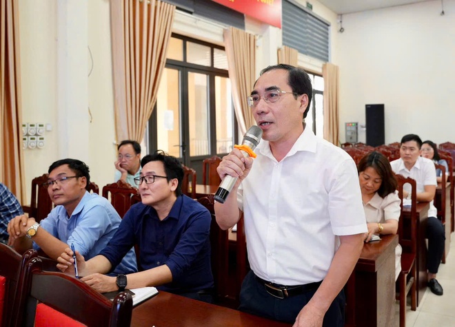 Đảng ủy xã Hồng Vân họp bàn công tác đầu tư giáo dục- Ảnh 5.