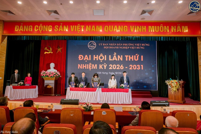 Phường Việt Hưng hiện thực hóa mục tiêu tăng trưởng 11,3% từ “bệ phóng” chuyển đổi số và phát triển kinh tế tư nhân- Ảnh 5.