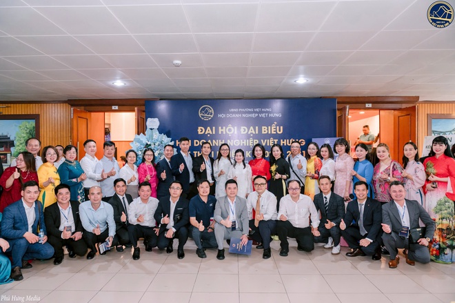 Phường Việt Hưng hiện thực hóa mục tiêu tăng trưởng 11,3% từ “bệ phóng” chuyển đổi số và phát triển kinh tế tư nhân- Ảnh 12.