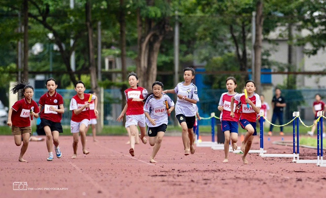 Xã Hồng Vân tham gia giải điền kinh học sinh phổ thông thành phố đạt 02 huy chương bạc và 01 huy chương đồng - Ảnh 2. Xã Hồng Vân tham gia giải điền kinh học sinh phổ thông thành phố đạt 02 huy chương bạc và 01 huy chương đồng - Ảnh 2.