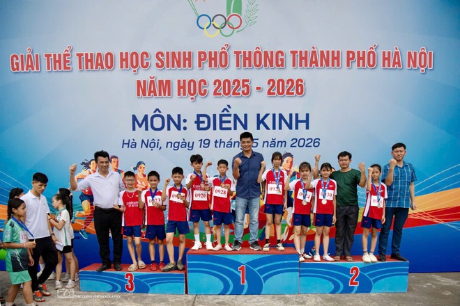 Xã Hồng Vân tham gia giải điền kinh học sinh phổ thông thành phố đạt 02 huy chương bạc và 01 huy chương đồng - Ảnh 4. Xã Hồng Vân tham gia giải điền kinh học sinh phổ thông thành phố đạt 02 huy chương bạc và 01 huy chương đồng - Ảnh 4.