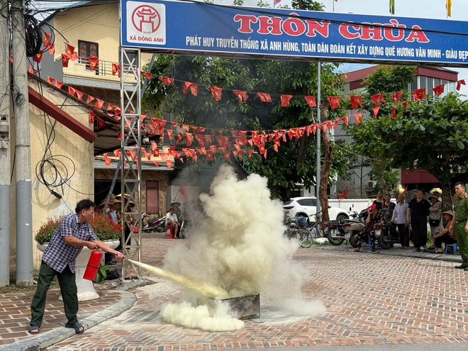 Đông Anh tăng cường tuyên truyền kiến thức PCCC&CNCH cho người dân- Ảnh 6.
