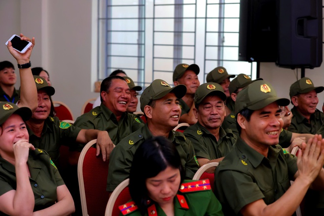Chúc mừng phường Việt Hưng đạt giải ba tại Hội thi “Lực lượng tham gia bảo vệ an ninh, trật tự cơ sở giỏi” thành phố Hà Nội lần thứ I năm 2026 - Cụm thi đua số 6- Ảnh 8.