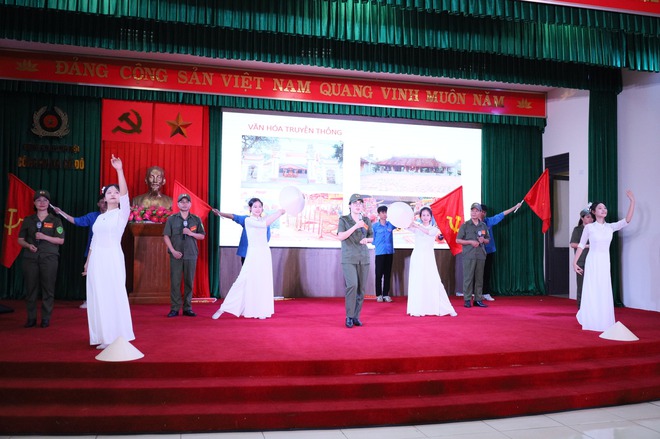 CỤM THI SỐ 16 THÀNH PHỐ HÀ NỘI TỔ CHỨC HỘI THI “LỰC LƯỢNG THAM GIA BẢO VỆ ANTT Ở CƠ SỞ GIỎI” LẦN THỨ NHẤT NĂM 2026- Ảnh 3.