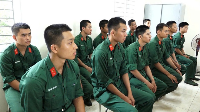 LÃNH ĐẠO XÃ BÌNH MINH THĂM, ĐỘNG VIÊN
CHIẾN SĨ NHẬP NGŨ NĂM 2026- Ảnh 7.