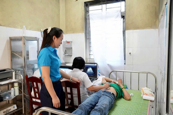 Truyền thông, tư vấn và chăm sóc sức khỏe cho cán bộ, đoàn viên, người lao động- Ảnh 7.