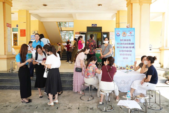 Truyền thông, tư vấn và chăm sóc sức khỏe cho cán bộ, đoàn viên, người lao động- Ảnh 8.