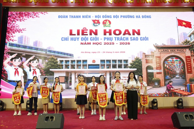 Sôi nổi liên hoan “Chỉ huy Đội giỏi – Phụ trách Sao giỏi” năm học 2025 – 2026
- Ảnh 9.