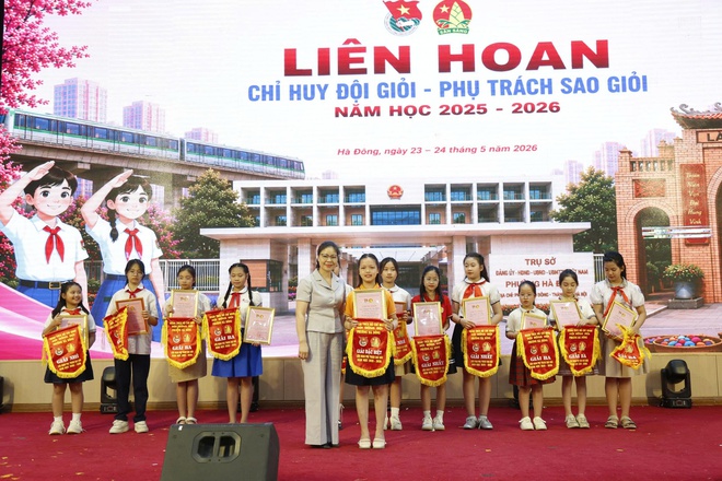 Sôi nổi liên hoan “Chỉ huy Đội giỏi – Phụ trách Sao giỏi” năm học 2025 – 2026
- Ảnh 6.