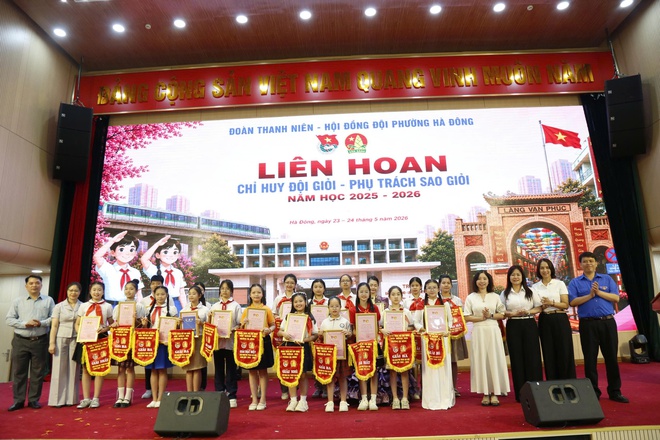 Sôi nổi liên hoan “Chỉ huy Đội giỏi – Phụ trách Sao giỏi” năm học 2025 – 2026
- Ảnh 8.