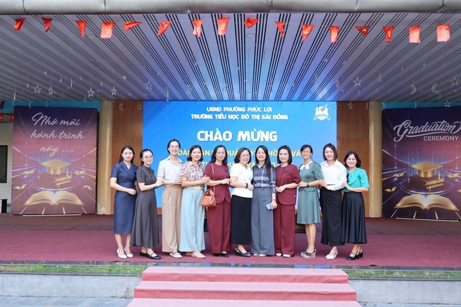 Xã Hồng Vân tham quan, trao đổi và học tập kinh nghiệm về mô hình giáo dục chất lượng cao- Ảnh 9.