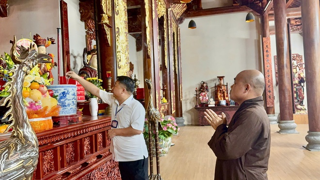 ĐOÀN LÃNH ĐẠO XÃ BÌNH MINH DÂNG HƯƠNG, CHÚC MỪNG ĐẠI LỄ PHẬT ĐẢN TẠI CHÙA VŨ LĂNG- Ảnh 3.