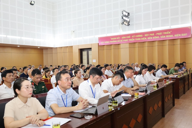 Phường Bồ Đề tổ chức hội nghị tuyên truyền về dự án đầu tư xây dựng trục cảnh quan Đại lộ Sông Hồng- Ảnh 6.