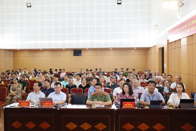 Phường Bồ Đề tổ chức hội nghị tuyên truyền về dự án đầu tư xây dựng trục cảnh quan Đại lộ Sông Hồng- Ảnh 7.