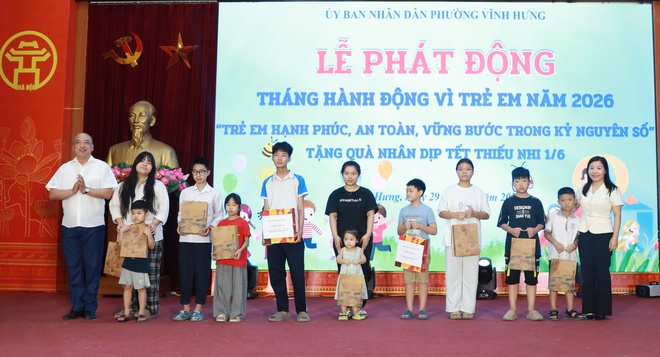 PHƯỜNG VĨNH HƯNG TỔ CHỨC LỄ PHÁT ĐỘNG
THÁNG HÀNH ĐỘNG VÌ TRẺ EM VÀ KHAI MẠC HÈ NĂM 2026- Ảnh 8.
