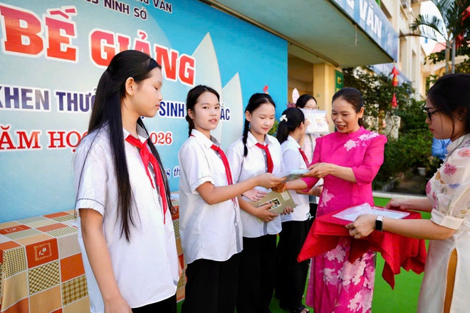 Trường THCS Ninh Sở tổ chức lễ tổng kết năm học 2025 - 2026 - Ảnh 7.