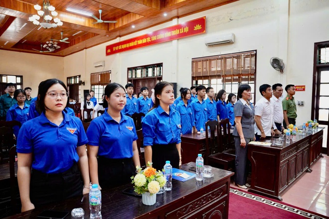 Xã Hồng Vân tổ chức lễ ra quân chiến dịch thanh niên tình nguyện hè và hưởng ứng tháng hành động vì trẻ em năm 2026- Ảnh 2.