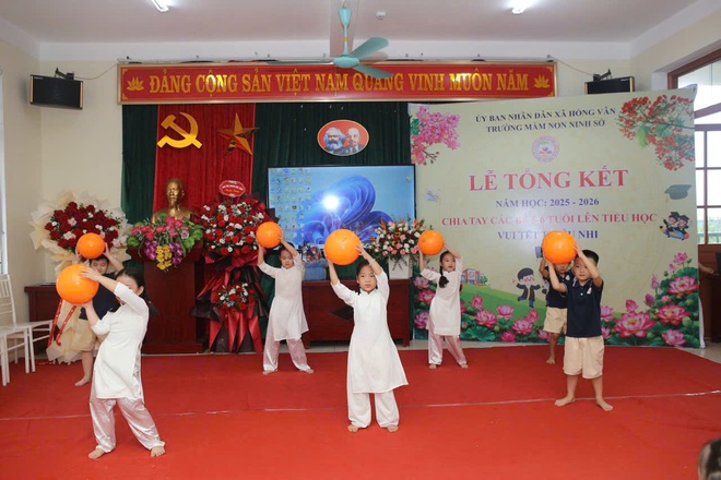 Trường mầm non Ninh Sở tổng kết năm học 2025 - 2026, chia tay trẻ 5-6 tuổi và vui tết thiếu nhi- Ảnh 1.