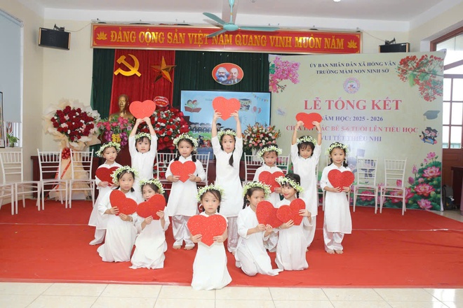 Trường mầm non Ninh Sở tổng kết năm học 2025 - 2026, chia tay trẻ 5-6 tuổi và vui tết thiếu nhi- Ảnh 2.