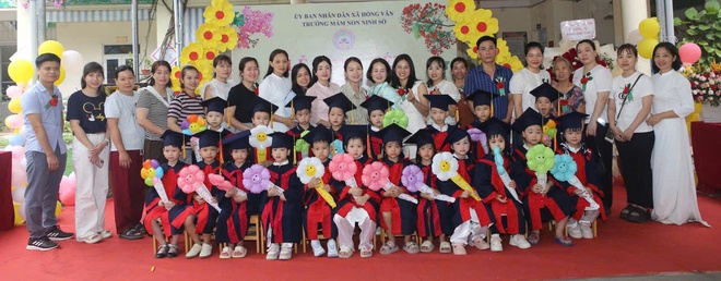 Trường mầm non Ninh Sở tổng kết năm học 2025 - 2026, chia tay trẻ 5-6 tuổi và vui tết thiếu nhi- Ảnh 8.