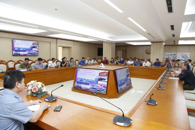 Cử tri phường Hà Đông kiến nghị tháo gỡ vướng mắc về cấp Giấy chứng nhận quyền sử dụng đất- Ảnh 3.