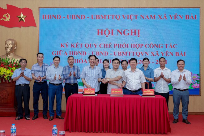 XÃ YÊN BÀI TỔ CHỨC HỘI NGHỊ KÝ KẾT QUY CHẾ PHỐI HỢP CÔNG TÁC GIỮA HĐND – UBND – UBMTTQ VIỆT NAM XÃ, KHÓA XXII, NHIỆM KỲ 2026–2031- Ảnh 4.