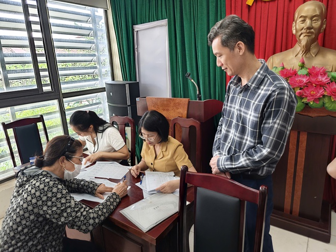 Phường Hà Đông tiếp tục chi trả tiền bồi thường, hỗ trợ đợt 3 dự án Đường giao thông bao quanh khu tưởng niệm danh nhân Chu Văn An- Ảnh 5.