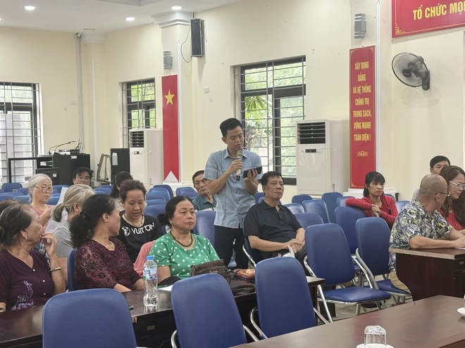 Phường Khương Đình tổ chức lấy ý kiến nhân dân về phương án bồi thường, hỗ trợ, tái định cư dự án đường vành đai 2,5
- Ảnh 4.
