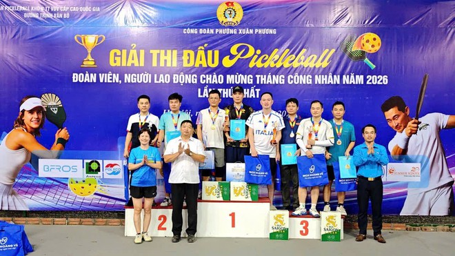 Phường Xuân Phương gắn kết cán bộ công đoàn qua hoạt động thể thao thiết thực- Ảnh 7.