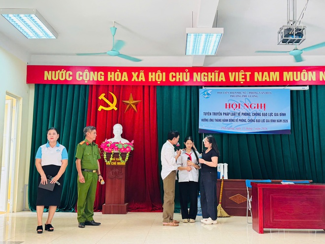Phường Phú Lương tổ chức tuyên truyền pháp luật về phòng, chống bạo lực gia đình hưởng ứng tháng hành động Quốc gia năm 2026- Ảnh 5.