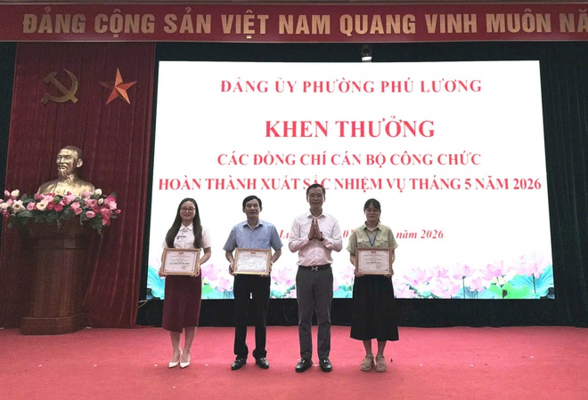 Phường Phú Lương tổ chức Lễ chào cờ tháng 6/2026, ủng hộ quỹ Đền ơn đáp nghĩa 2026- Ảnh 5.