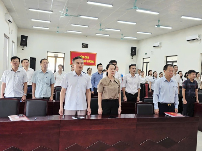 Phường Phú Lương tổ chức Lễ chào cờ tháng 6/2026, ủng hộ quỹ Đền ơn đáp nghĩa 2026- Ảnh 1.