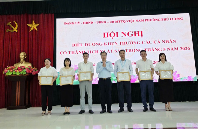Phường Phú Lương tổ chức Lễ chào cờ tháng 6/2026, ủng hộ quỹ Đền ơn đáp nghĩa 2026- Ảnh 6.
