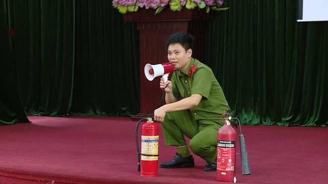 Phường Hà Đông tập huấn Đội xung kích làm nhiệm vụ phòng, chống thiên tai năm 2026- Ảnh 4.