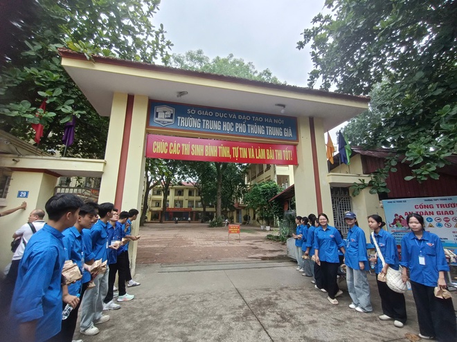 TRUNG GIÃ: NGÀY THI ĐẦU TIÊN DIỄN RA AN TOÀN, NGHIÊM TÚC- Ảnh 6.
