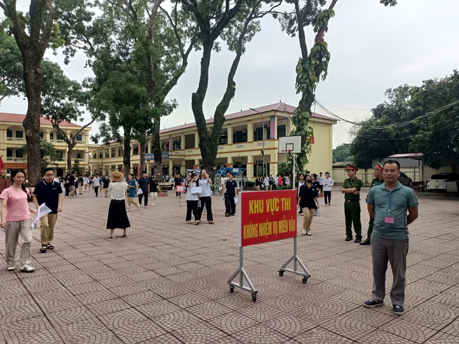 TRUNG GIÃ KHÉP LẠI KỲ THI TỐT NGHIỆP THPT NĂM 2026- Ảnh 3.