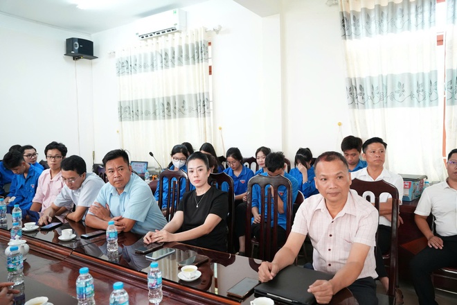 Xã Hồng Vân triển khai hưởng ứng ngày ASEAN phòng, chống sốt xuất huyết 15/6- Ảnh 2.