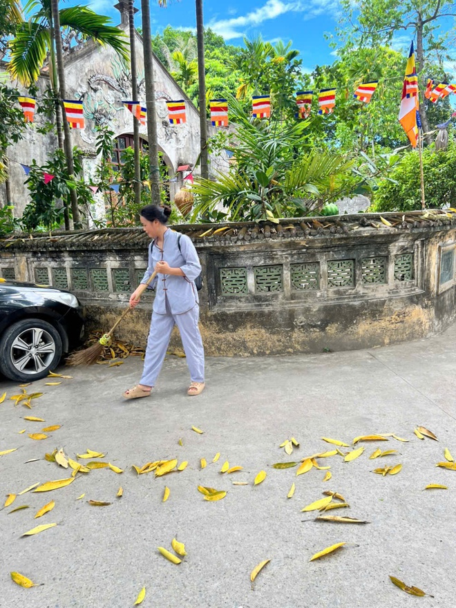 NHÂN DÂN XÃ BÌNH MINH TÍCH CỰC THAM GIA TỔNG VỆ SINH MÔI TRƯỜNG, CHUNG TAY XÂY DỰNG CẢNH QUAN “SÁNG - XANH - SẠCH - ĐẸP”- Ảnh 3.