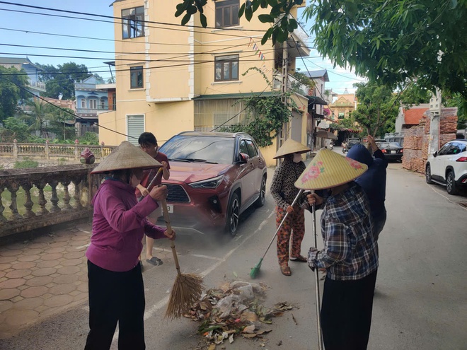 NHÂN DÂN XÃ BÌNH MINH TÍCH CỰC THAM GIA TỔNG VỆ SINH MÔI TRƯỜNG, CHUNG TAY XÂY DỰNG CẢNH QUAN “SÁNG - XANH - SẠCH - ĐẸP”- Ảnh 6.