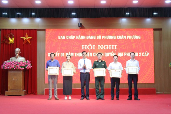 Hội nghị lần thứ 7 Ban Chấp hành Đảng bộ phường Xuân Phương khóa I hoàn thành chương trình đề ra- Ảnh 11.