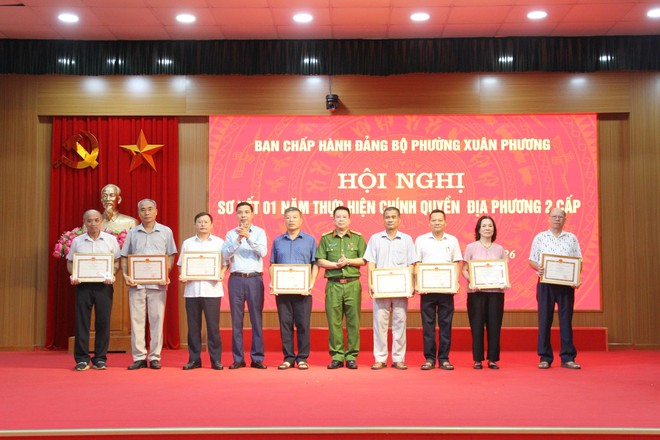 Hội nghị lần thứ 7 Ban Chấp hành Đảng bộ phường Xuân Phương khóa I hoàn thành chương trình đề ra- Ảnh 13.