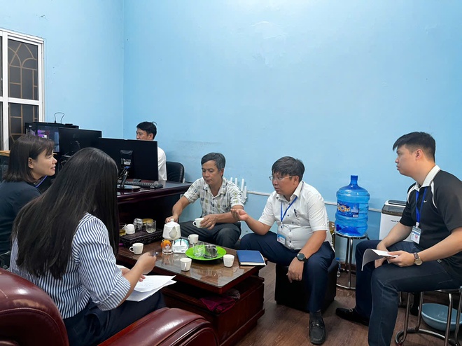 UBND xã Bình Minh tổ chức kiểm tra công vụ đột xuất tại Trạm Y tế xã và Trung tâm Dịch vụ tổng hợp xã- Ảnh 6.