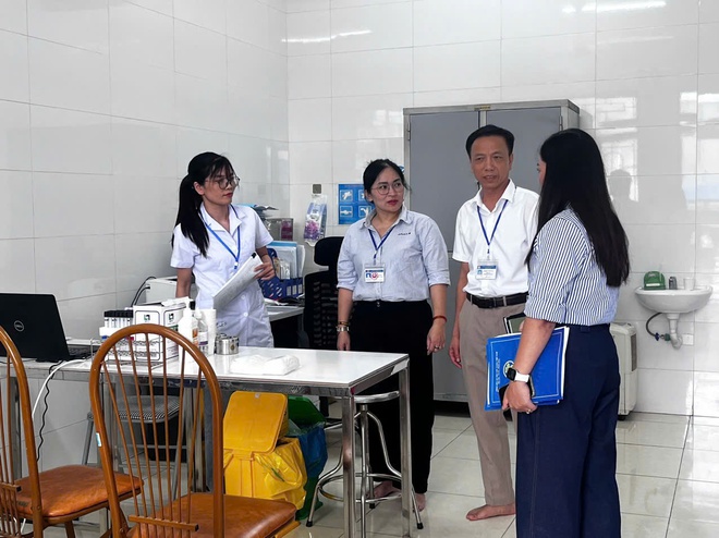 UBND xã Bình Minh tổ chức kiểm tra công vụ đột xuất tại Trạm Y tế xã và Trung tâm Dịch vụ tổng hợp xã- Ảnh 3.
