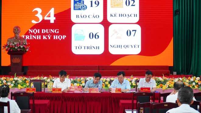XÃ TRUNG GIÃ: TIẾP XÚC CỬ TRI TRƯỚC KỲ HỌP HĐND – LẮNG NGHE ĐỂ GIẢI QUYẾT KỊP THỜI NHỮNG VẤN ĐỀ TỪ CƠ SỞ- Ảnh 1.