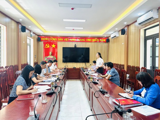 XÃ TRUNG GIÃ: TỔ CHỨC GIÁM SÁT VIỆC TRIỂN KHAI THỰC HIỆN NGHỊ QUYẾT 57-NQ/TW TẠI CÁC ĐẢNG BỘ, CHI BỘ TRỰC THUỘC ĐẢNG BỘ XÃ- Ảnh 1.